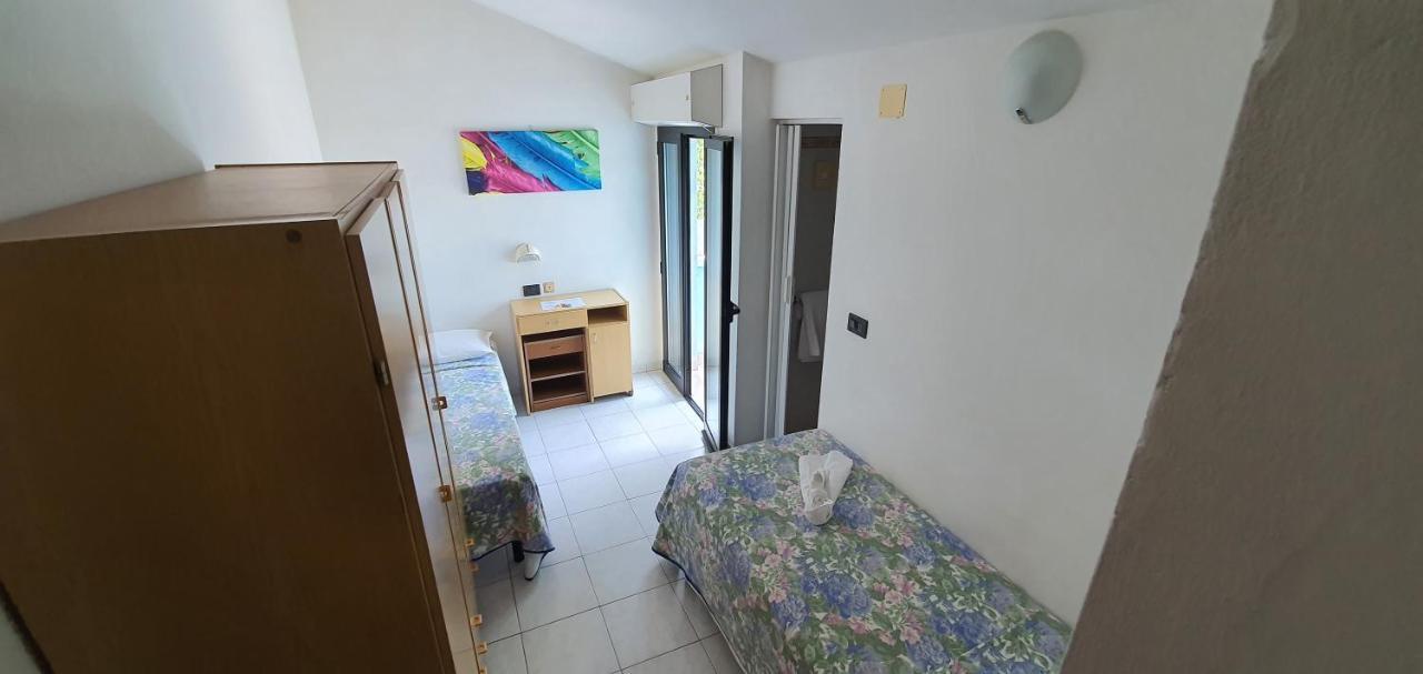 Camera Doppia con Letti Singoli con Balcone