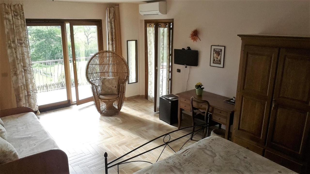 Large Double Room,1044057355:JPEG