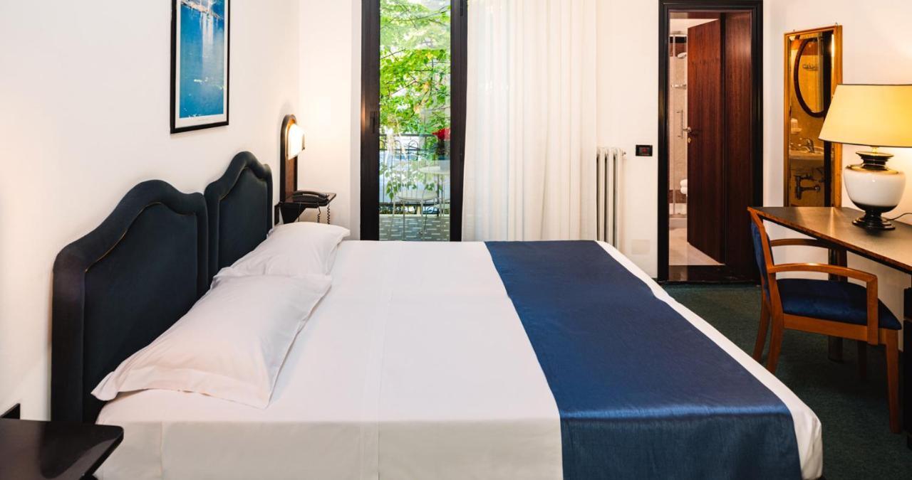 Double or Twin Room,1065342748:JPEG