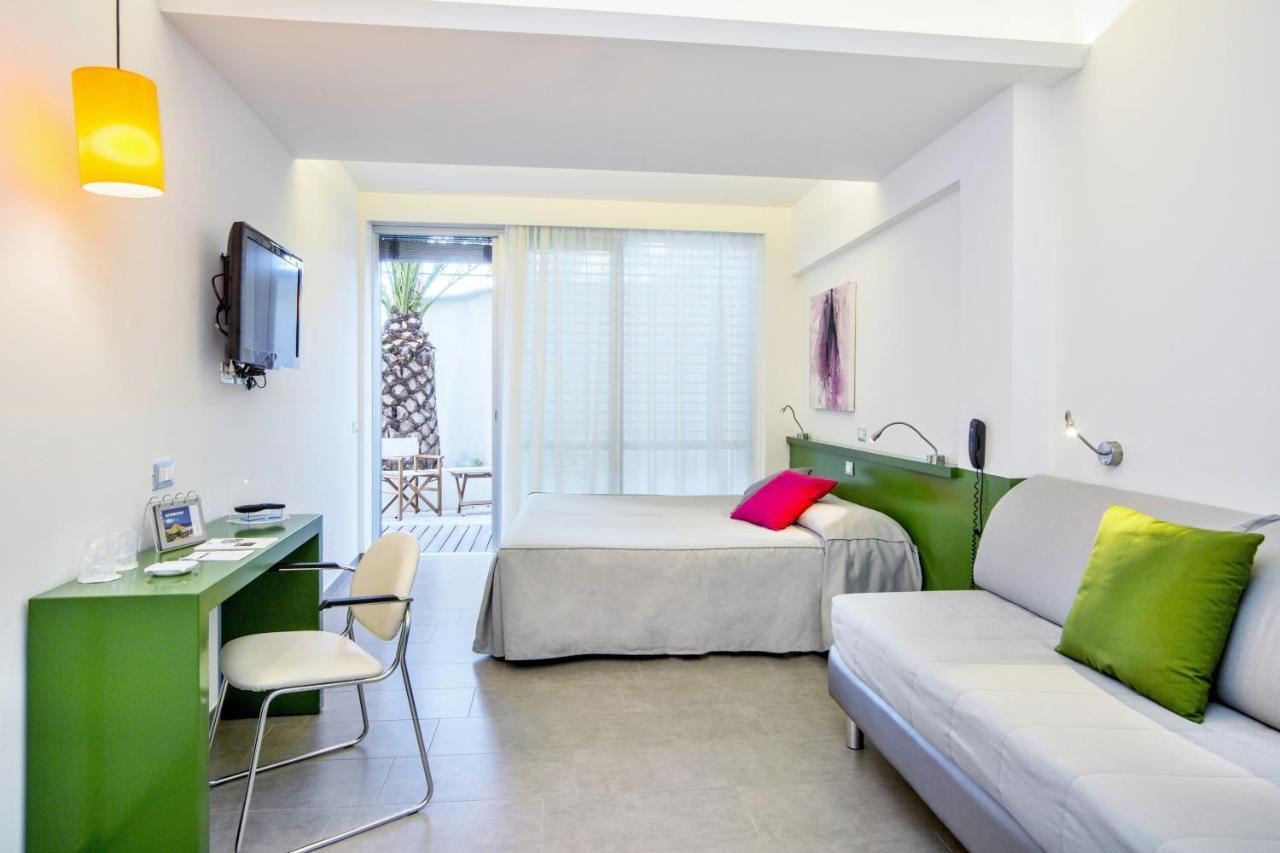 Double Room with Patio,1123866573:JPEG