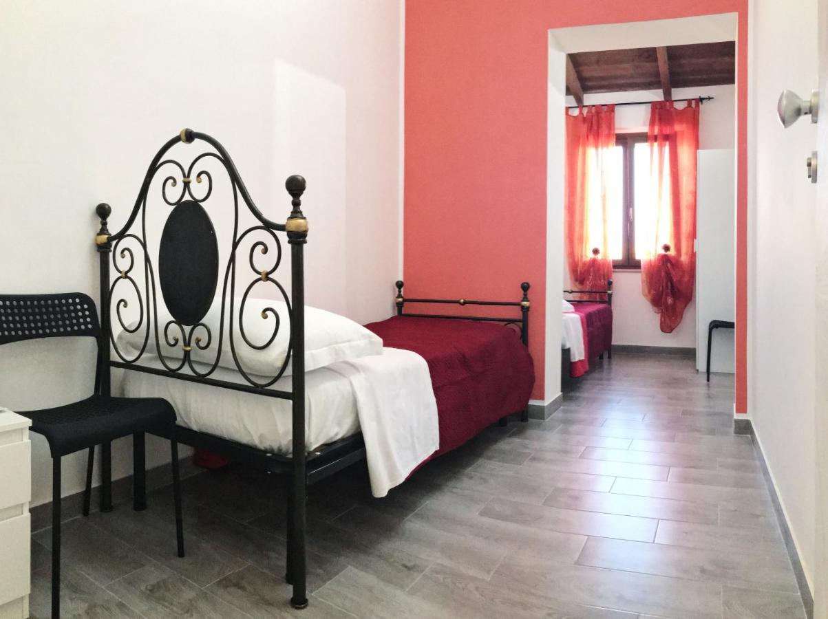 Camera Doppia con Letti Singoli con Bagno Privato