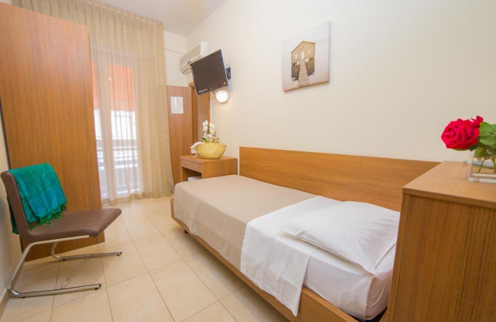 Single Room,1082044471:JPEG
