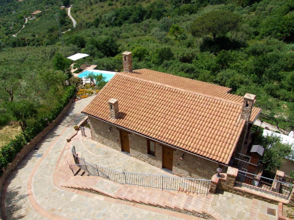 Appartamento con 2 Camere da Letto e Vista Mare
