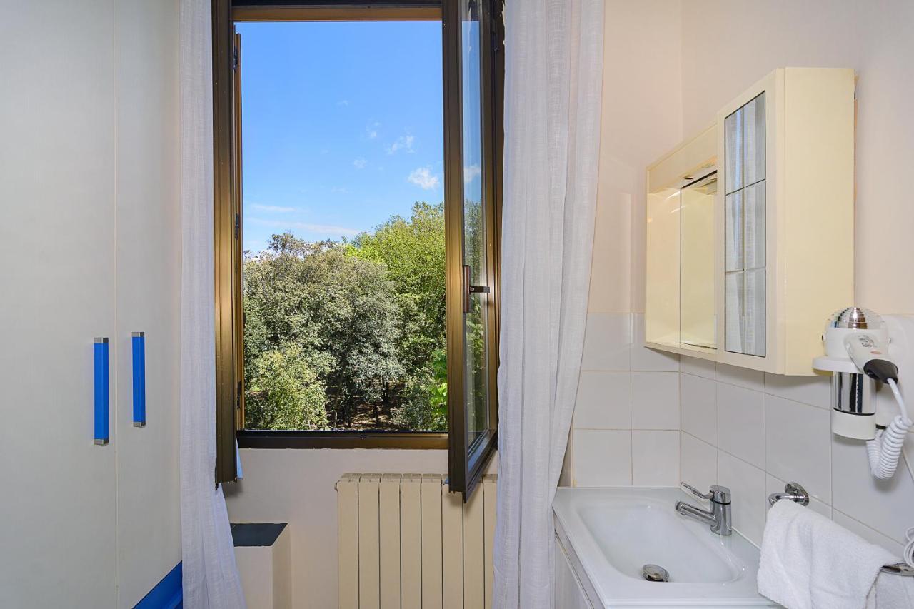 Camera Singola con Bagno Privato Esterno