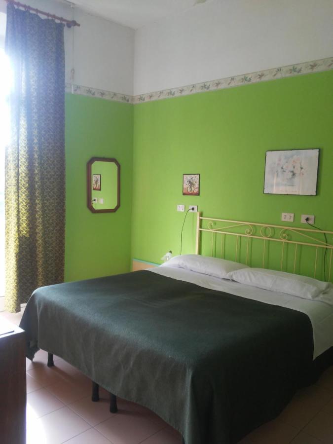 Double Room,1366362692:JPEG