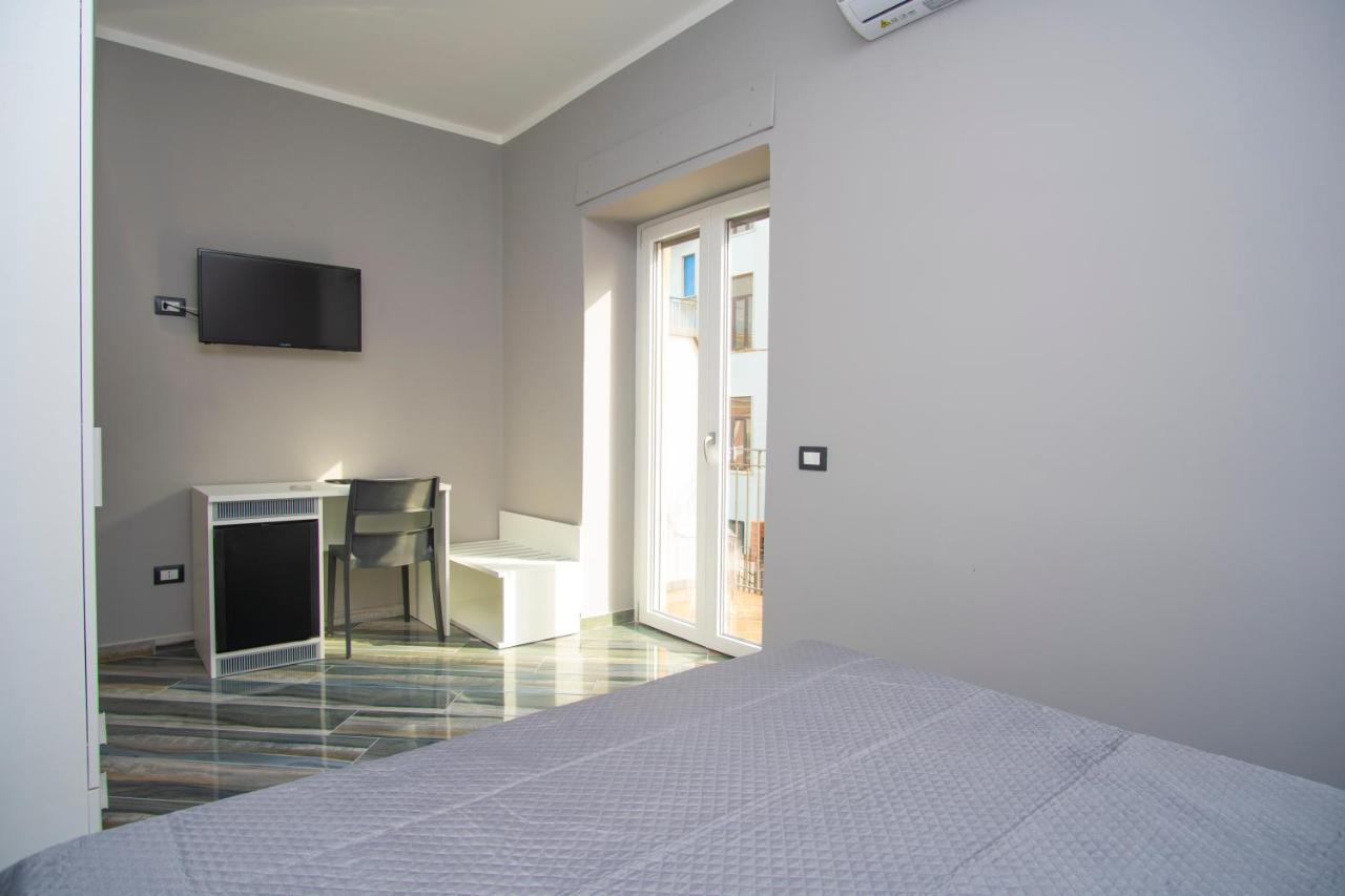 Deluxe Double Room Balcony,1131133833:JPEG