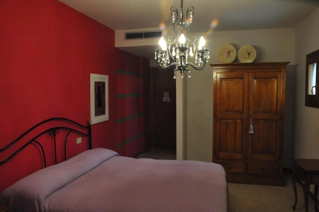 Camera Tripla