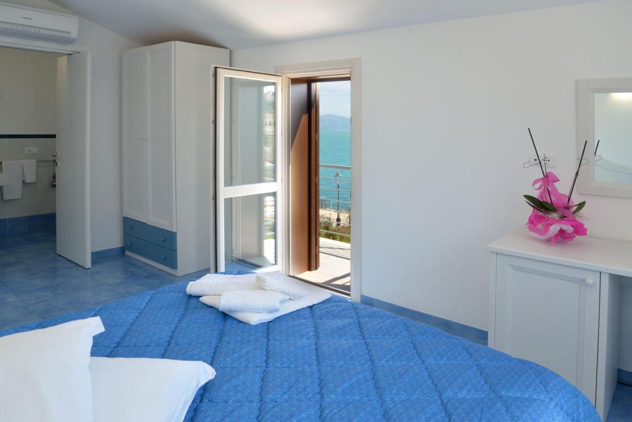 Triple Room with Sea View,1145886970:JPEG