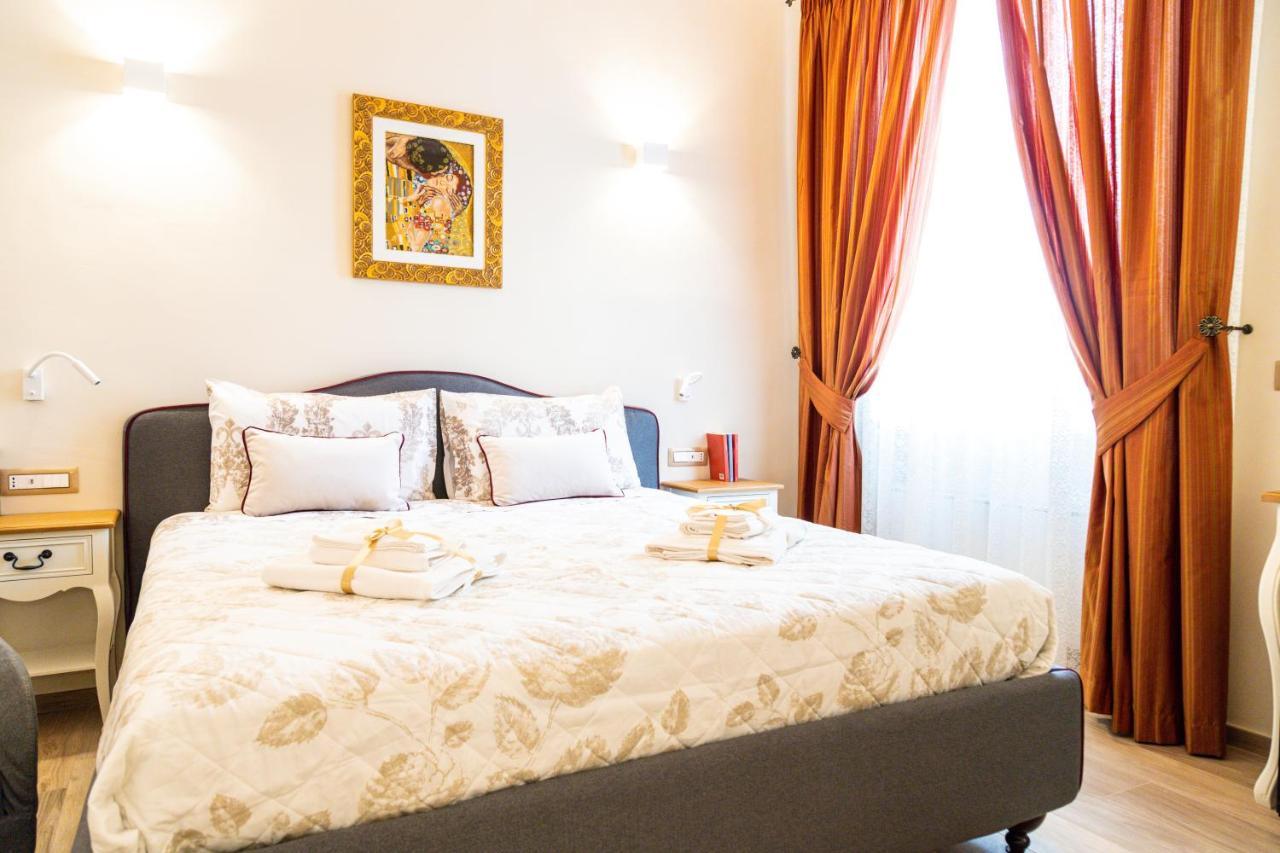 Deluxe King Room,1143989299:JPEG