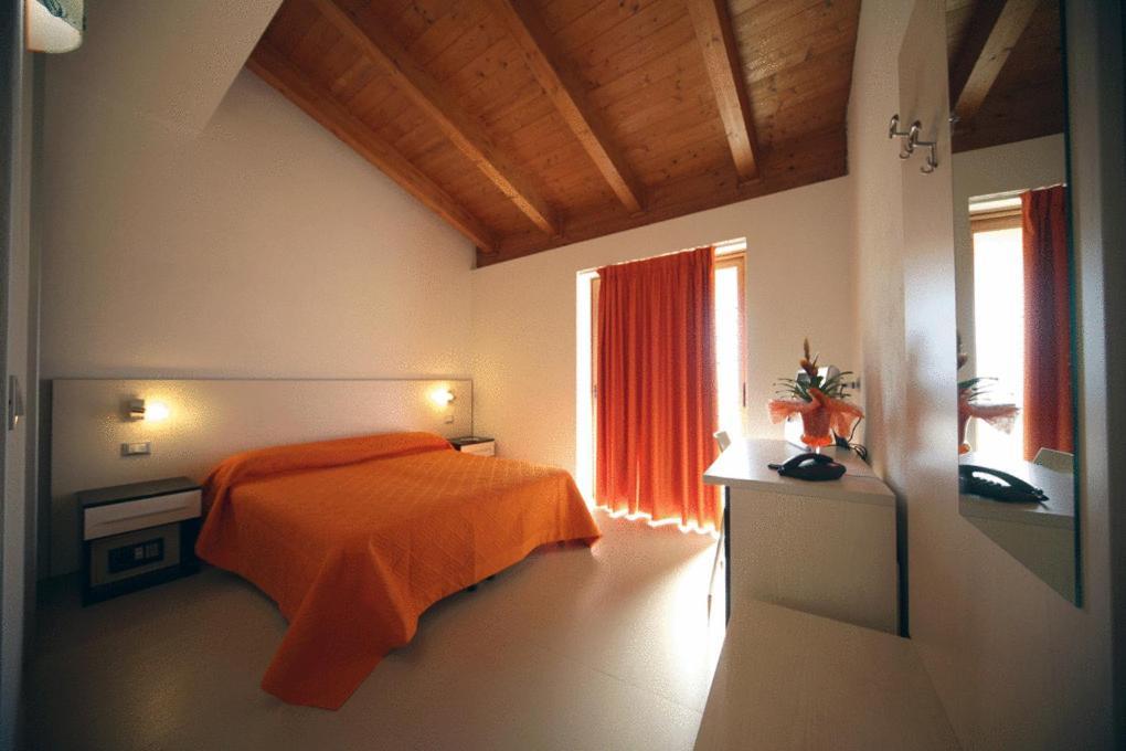 Double Room,1151939007:JPEG