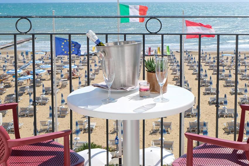 Camera Tripla Comfort con Vista Mare