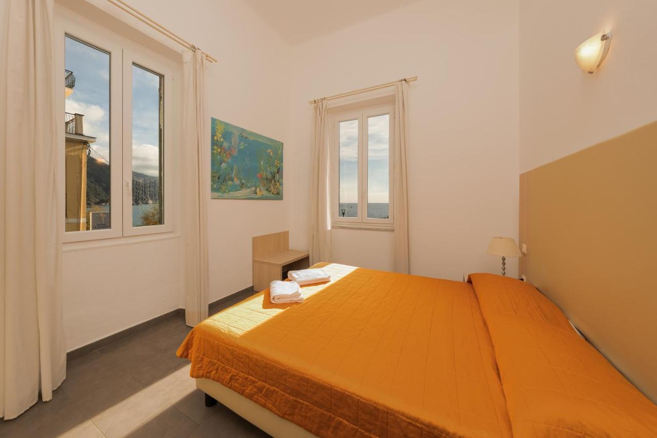 Deluxe Double or Twin Room Sea View,1173771189:JPEG