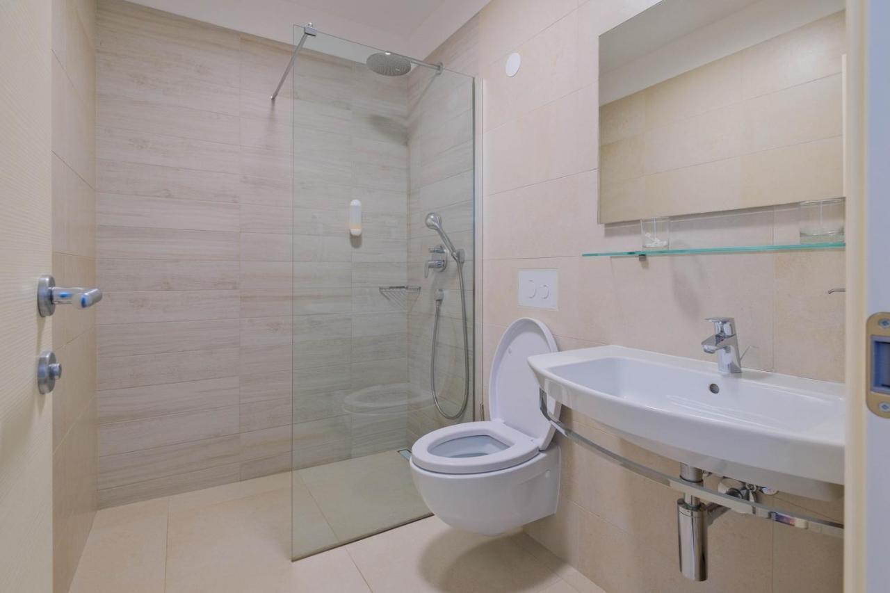 Double Room with Balcony and Sea View,1398394757:JPEG