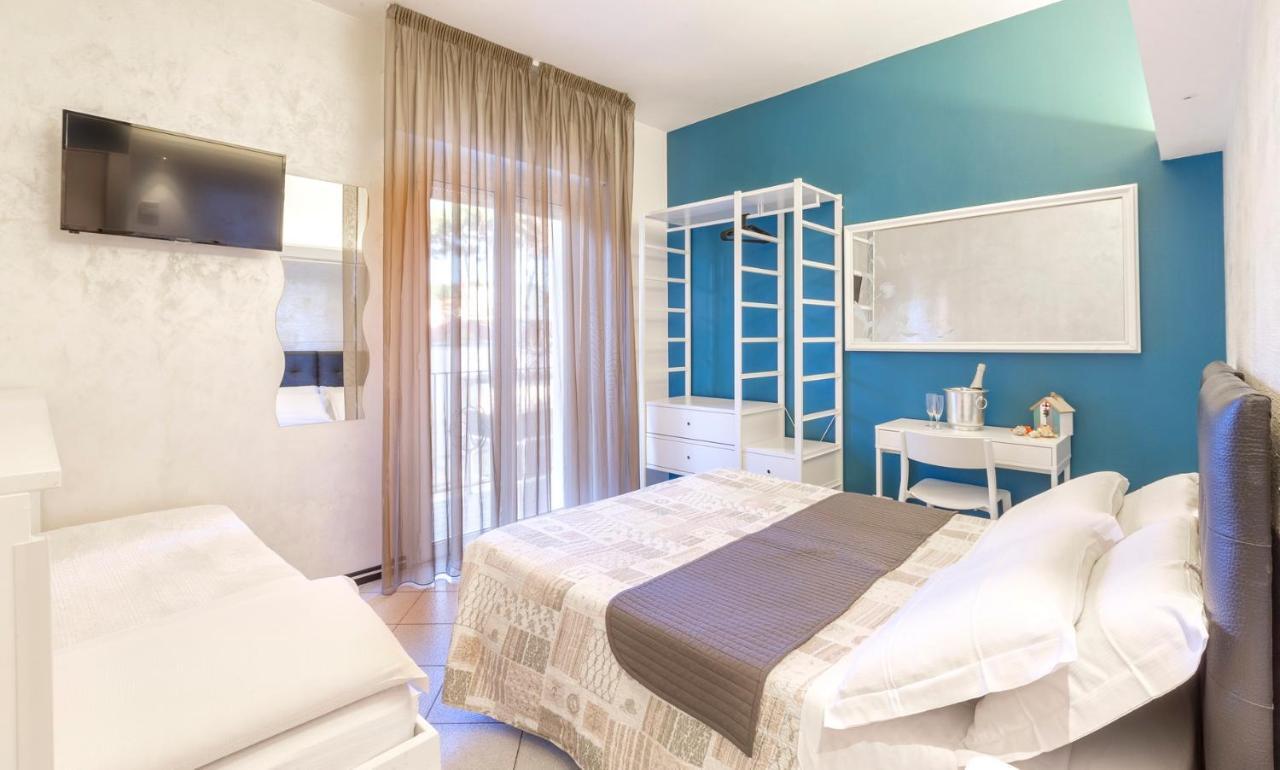 Triple Room,1199726608:JPEG