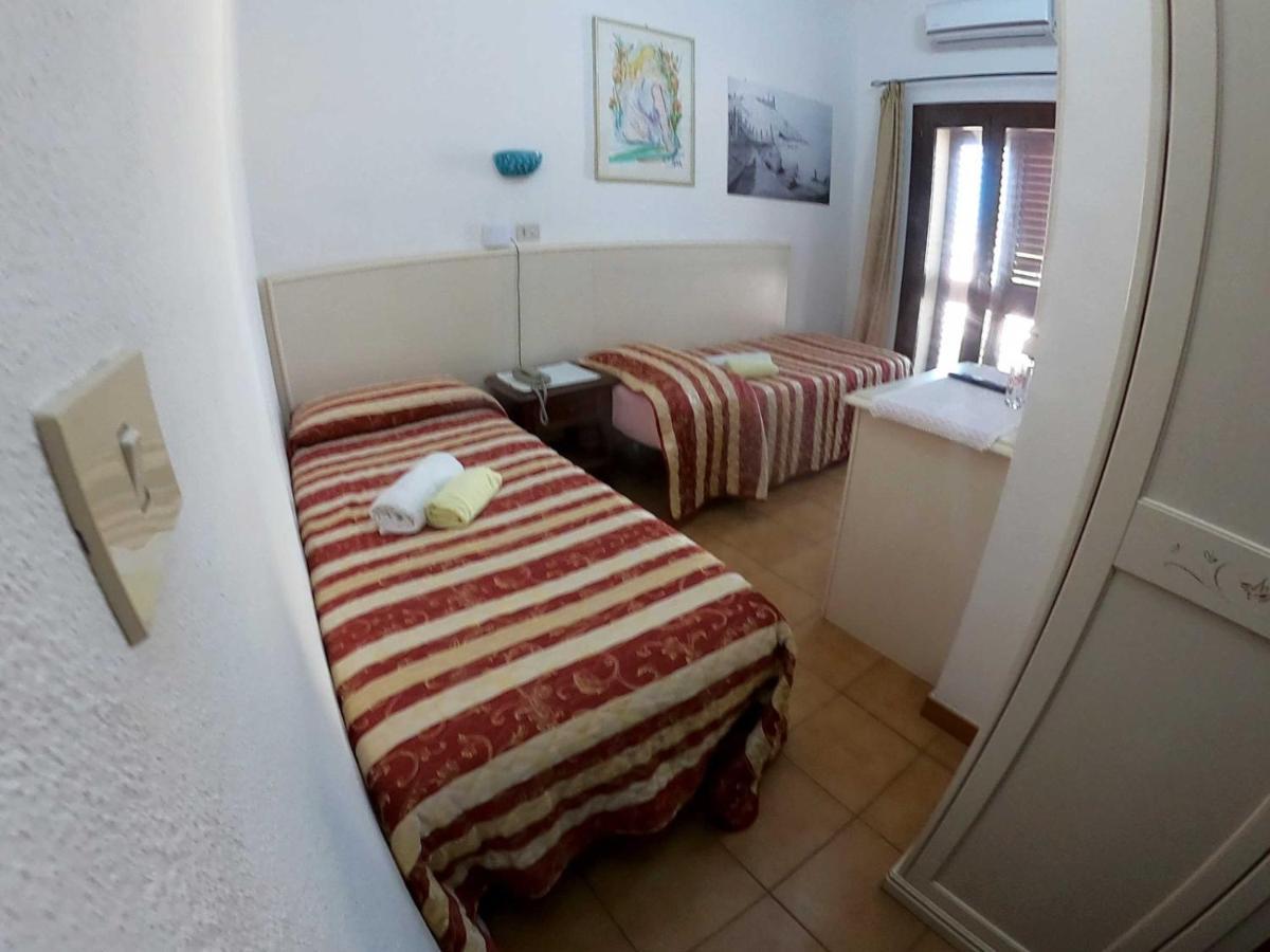 Camera Doppia con Letti Singoli con Balcone