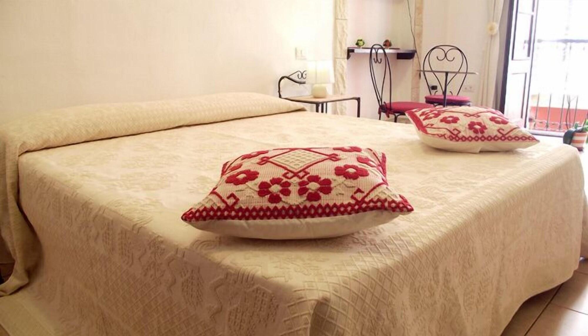 Camera Matrimoniale/Doppia con Letti Singoli con Bagno Privato