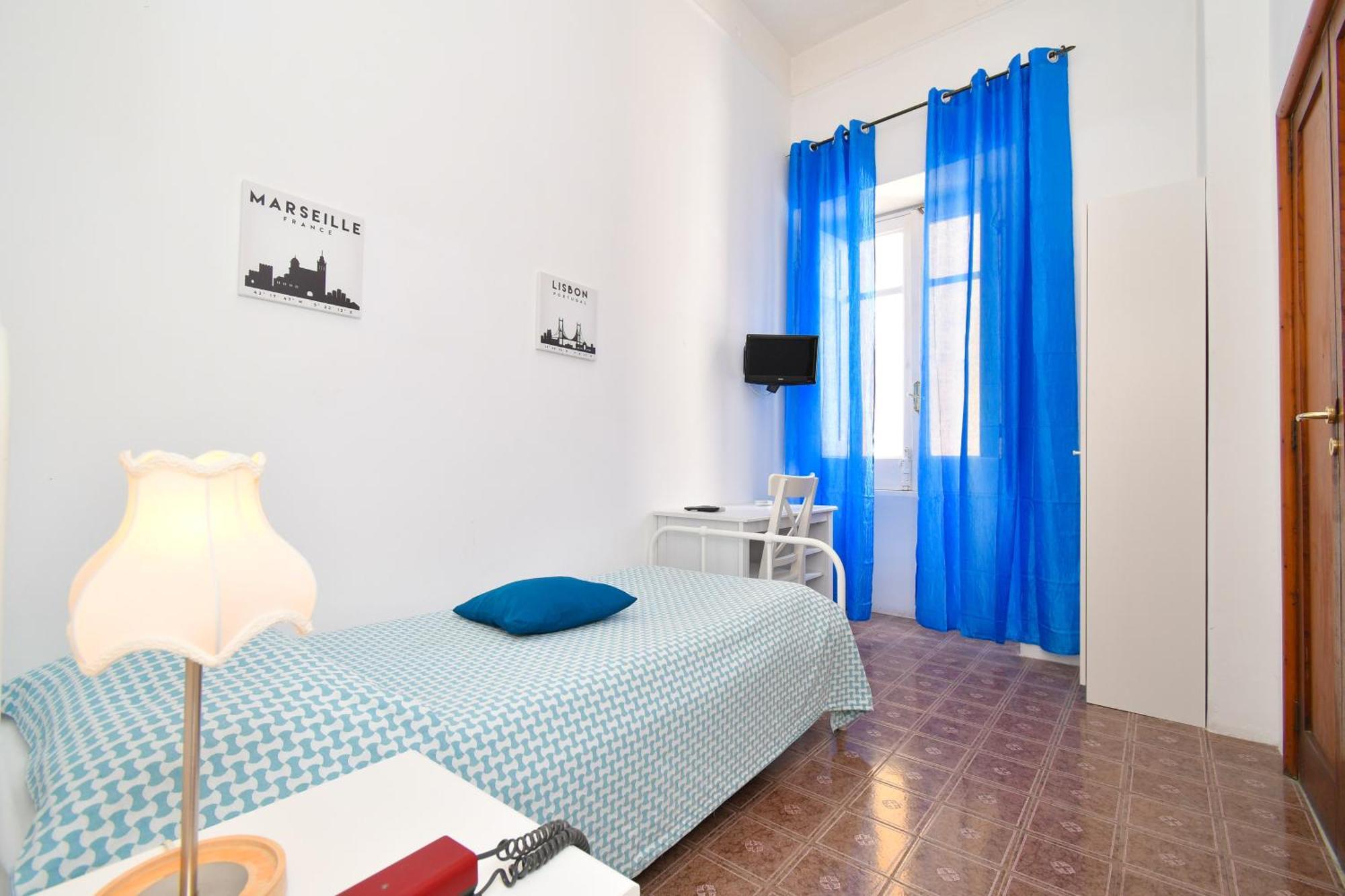 Single Room,1274702845:JPEG