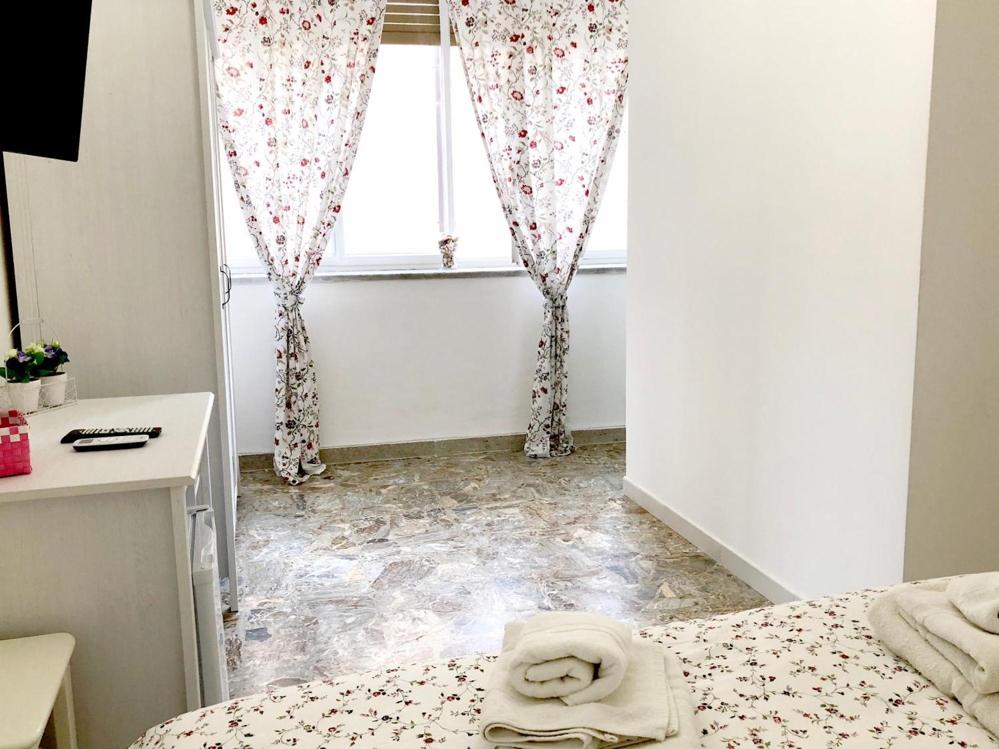 Standard Queen Room,631066362:JPEG
