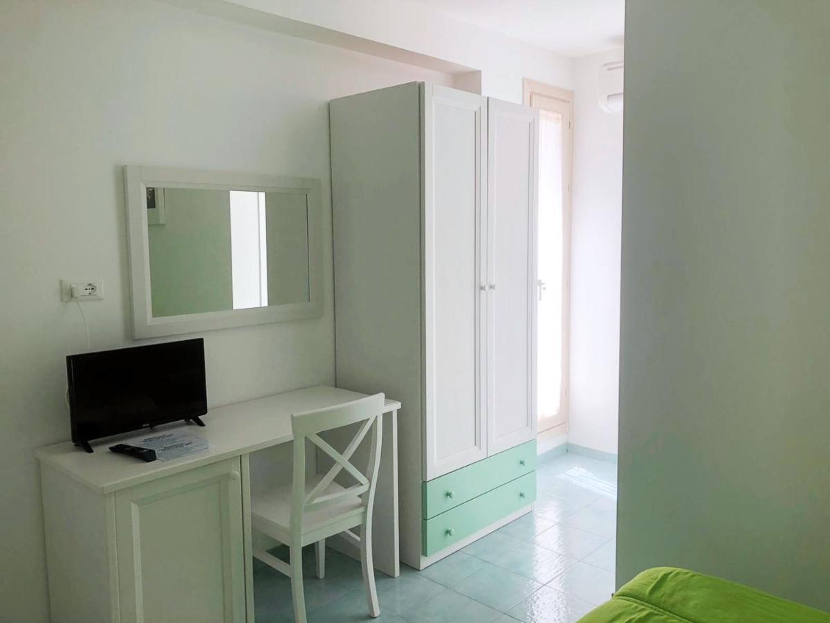 Economy Double Room,1232683802:JPEG