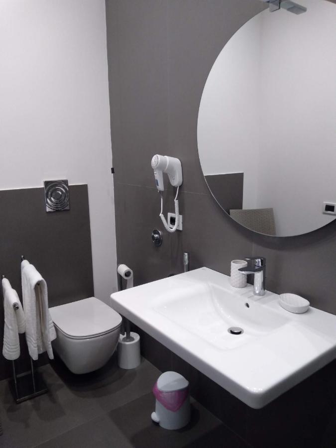 Camera Matrimoniale con Bagno Privato