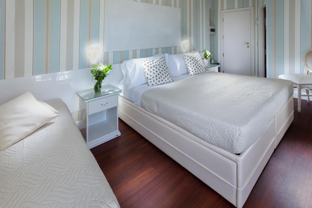Superior Double Room Balcony Sea View