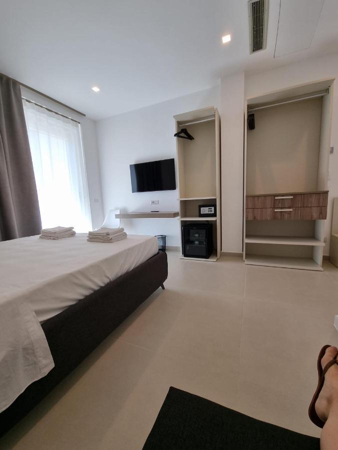 Double Room,1256572327:JPEG