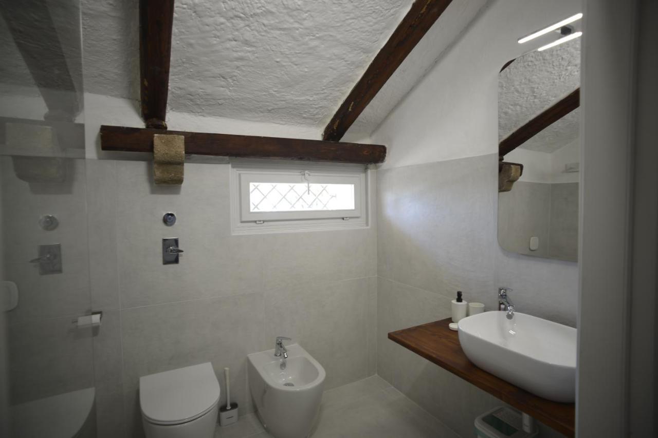 Camera Matrimoniale con Bagno Privato Esterno