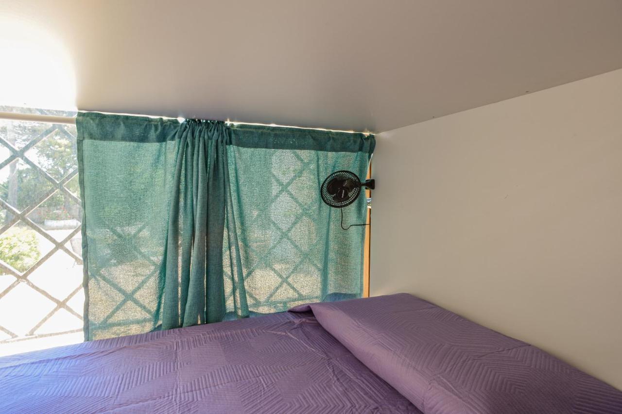 Posto Letto in Dormitorio Misto con 8 Letti