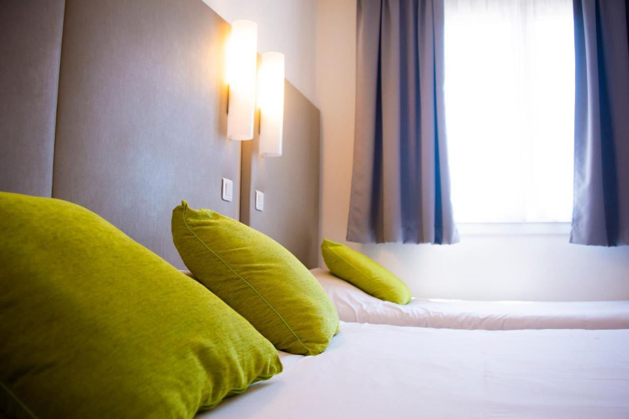 Camera Tripla con Letto Matrimoniale