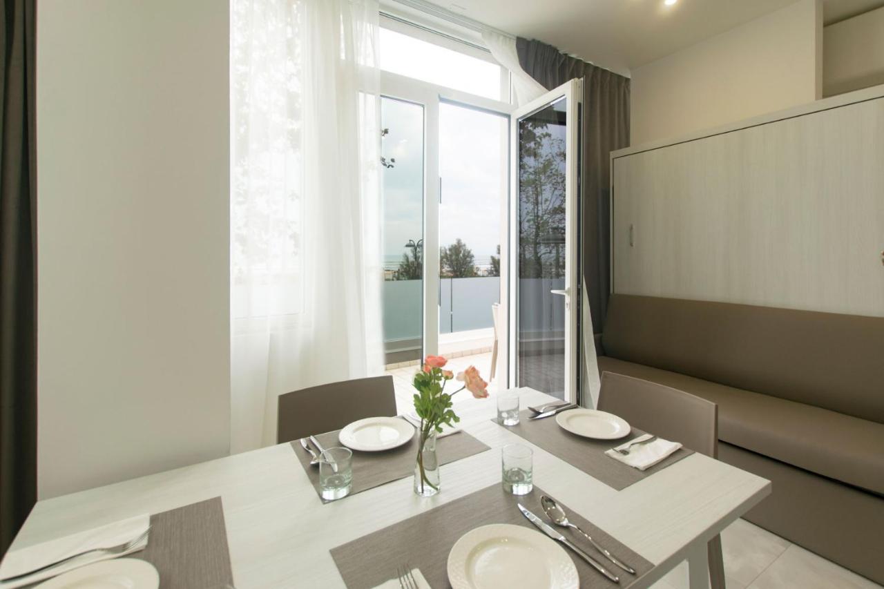 Appartamento con 2 Camere da Letto, Balcone e Vista mare