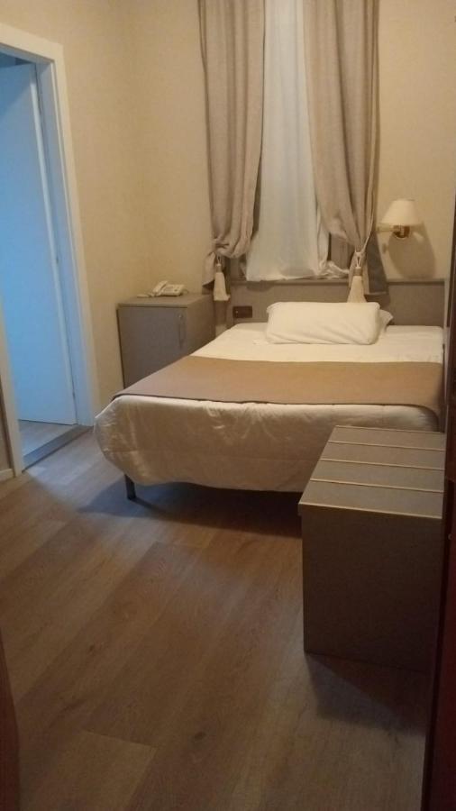 Single Room,1366243916:JPEG