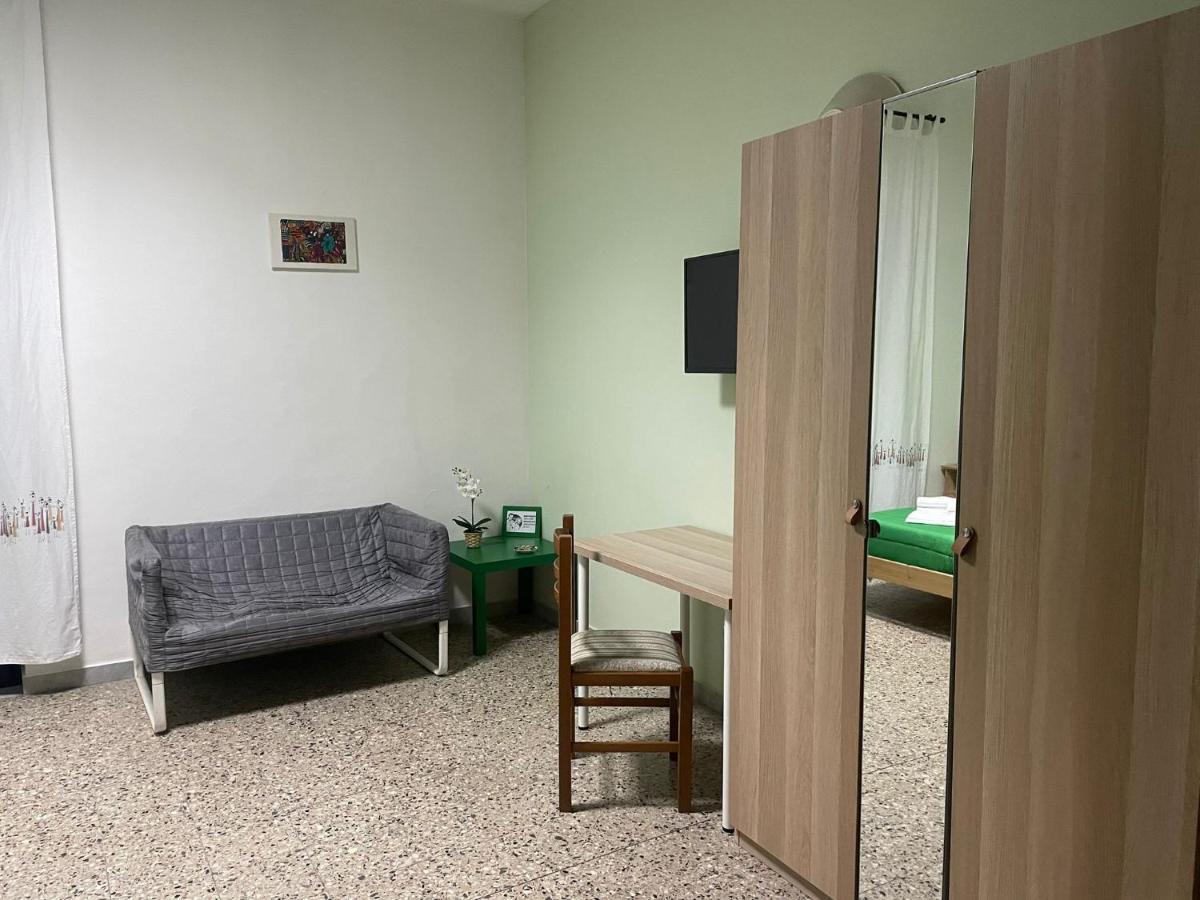 Camera Doppia con Letti Singoli con Bagno Privato