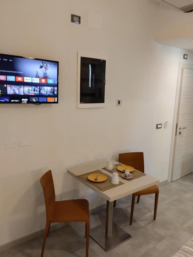Studio Apartment,1388148497:JPEG