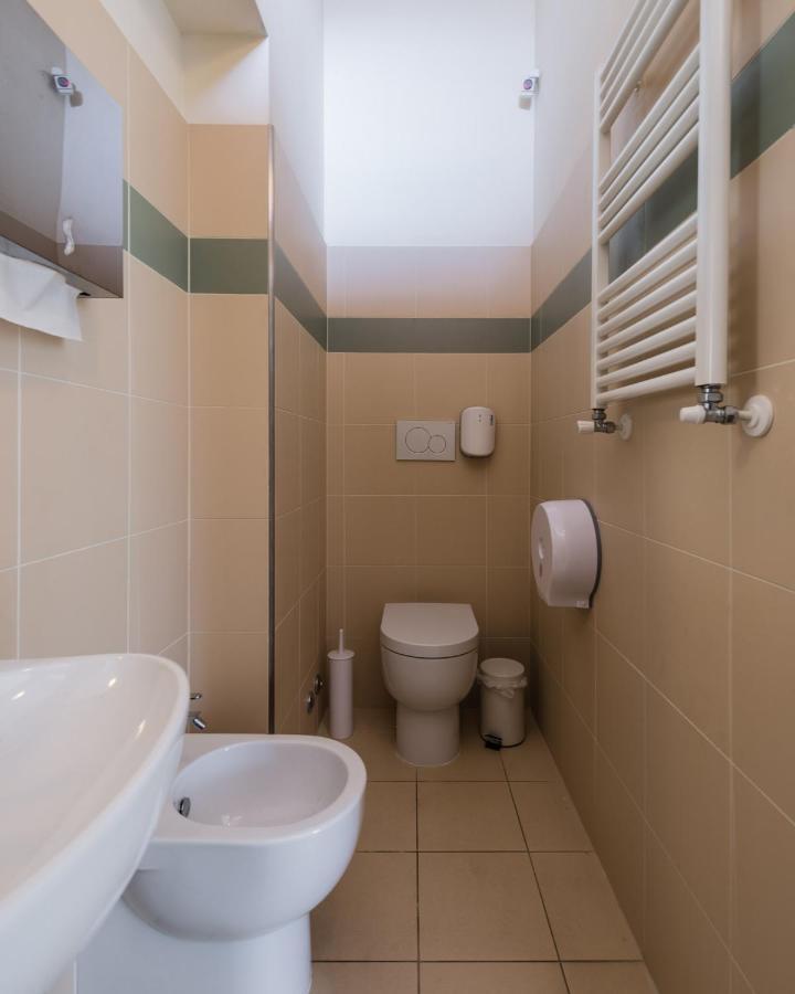 Standard Double Room,1419594246:JPEG