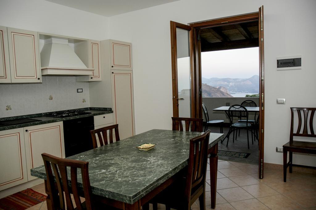 Two-Bedroom Apartment,142810008:JPEG