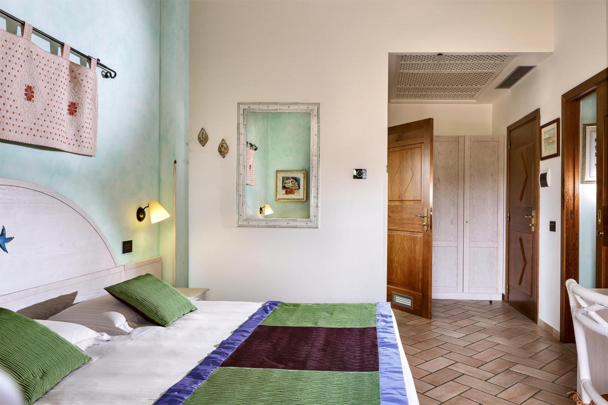 Classic Double or Twin Room,272677713:JPEG