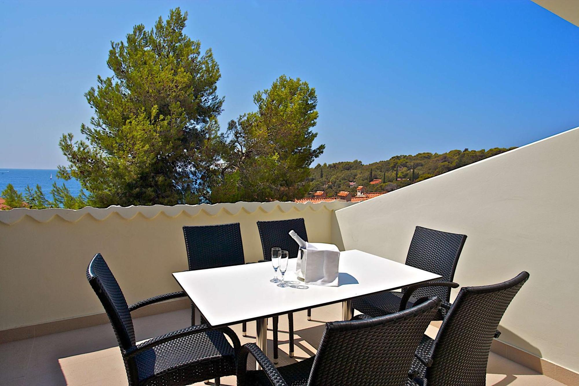 Premium Two-Bedroom Apartment Sea Side