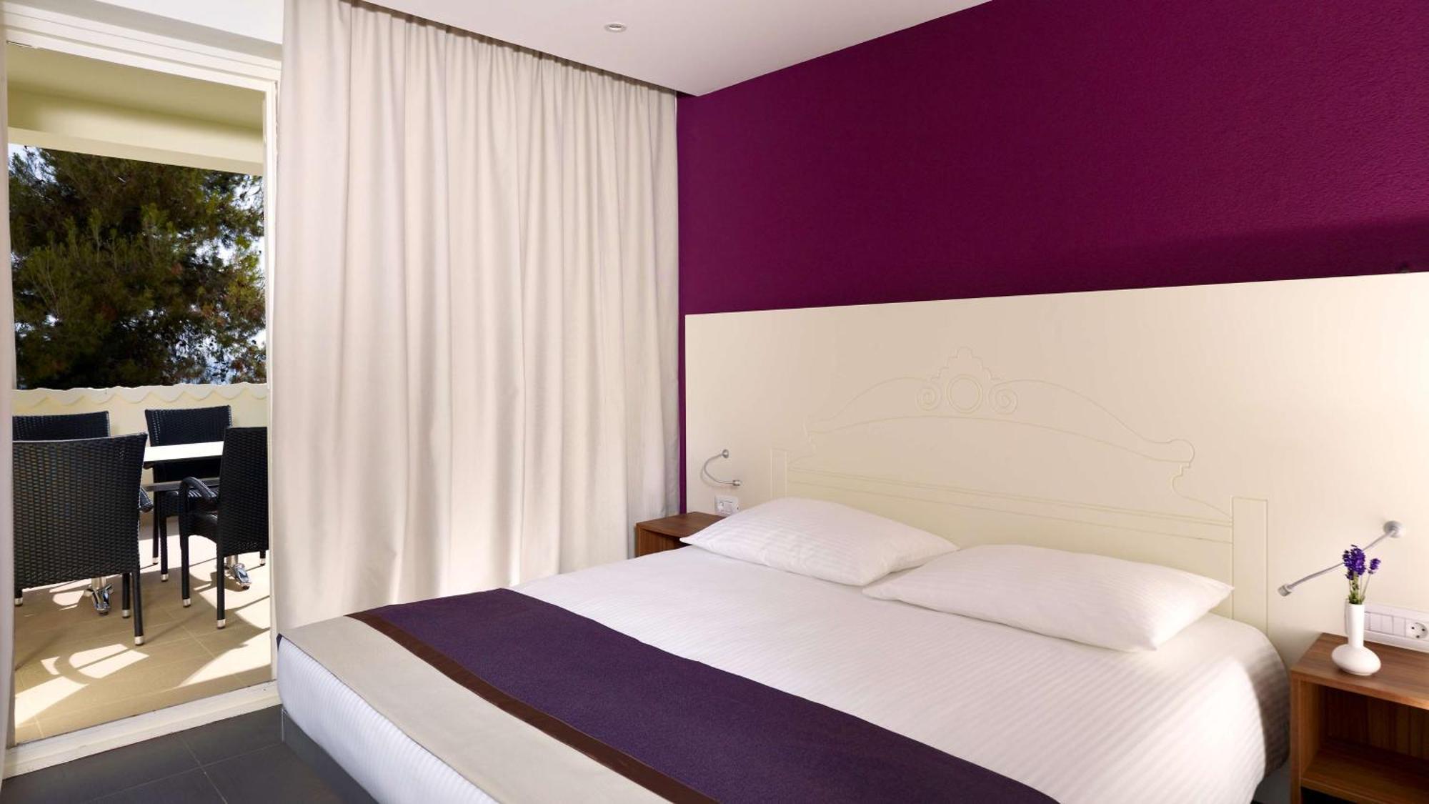 Premium One-Bedroom Apartment Sea Side