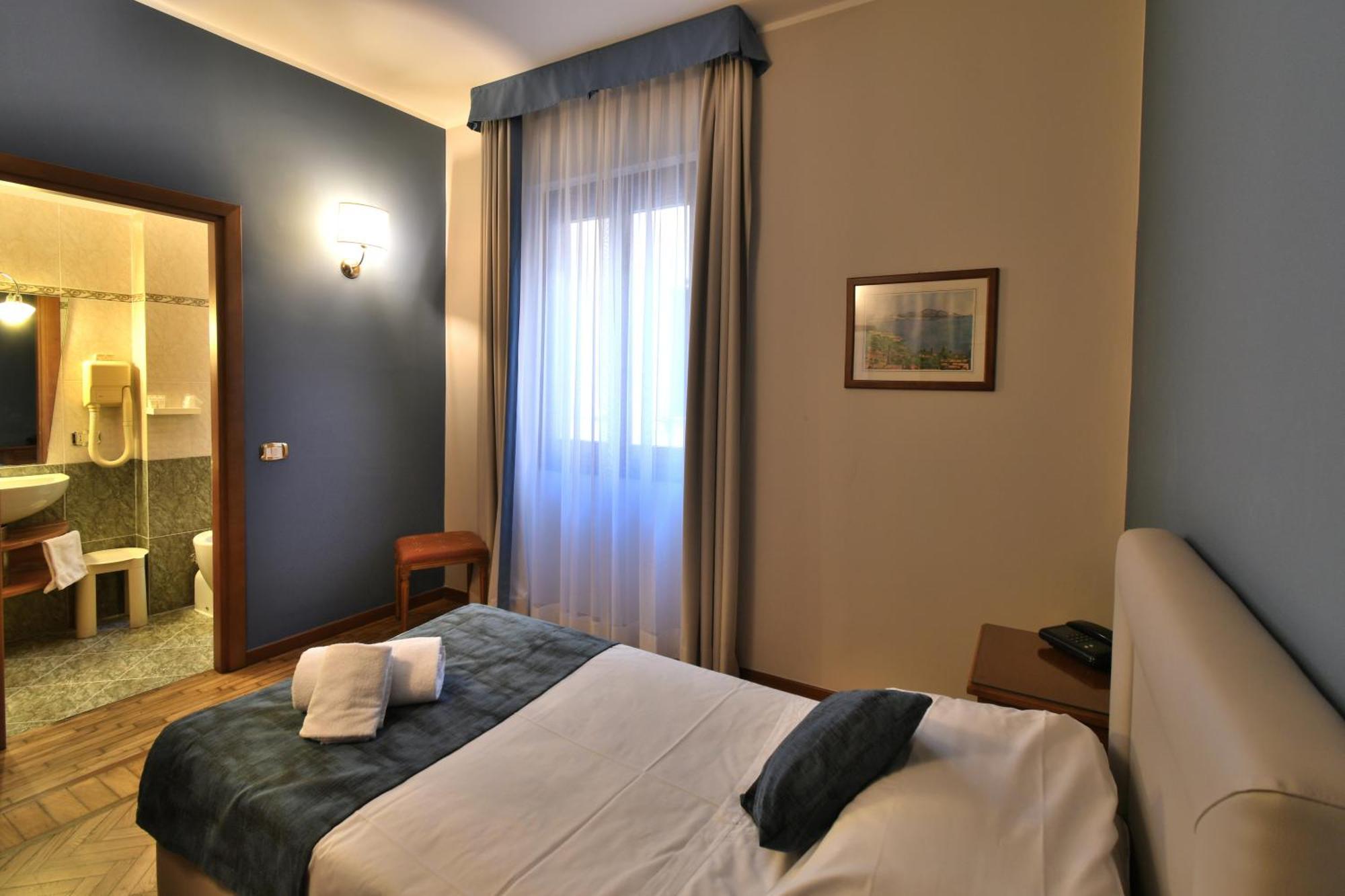 Single Room,1537313677:JPEG