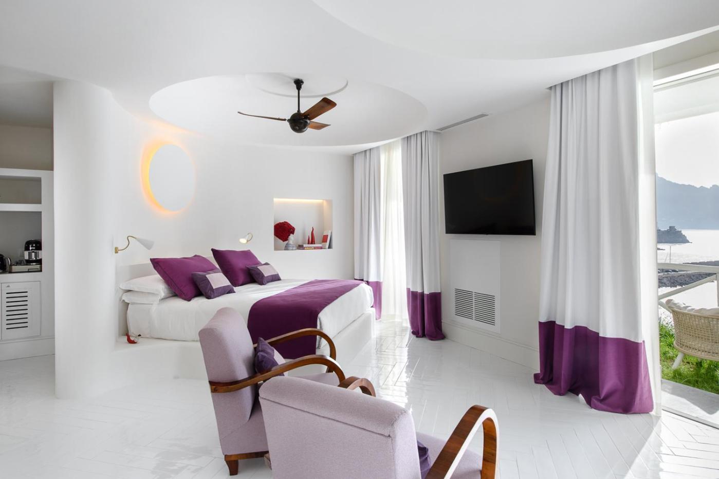 Romantic Junior Suite,1541049526:JPEG