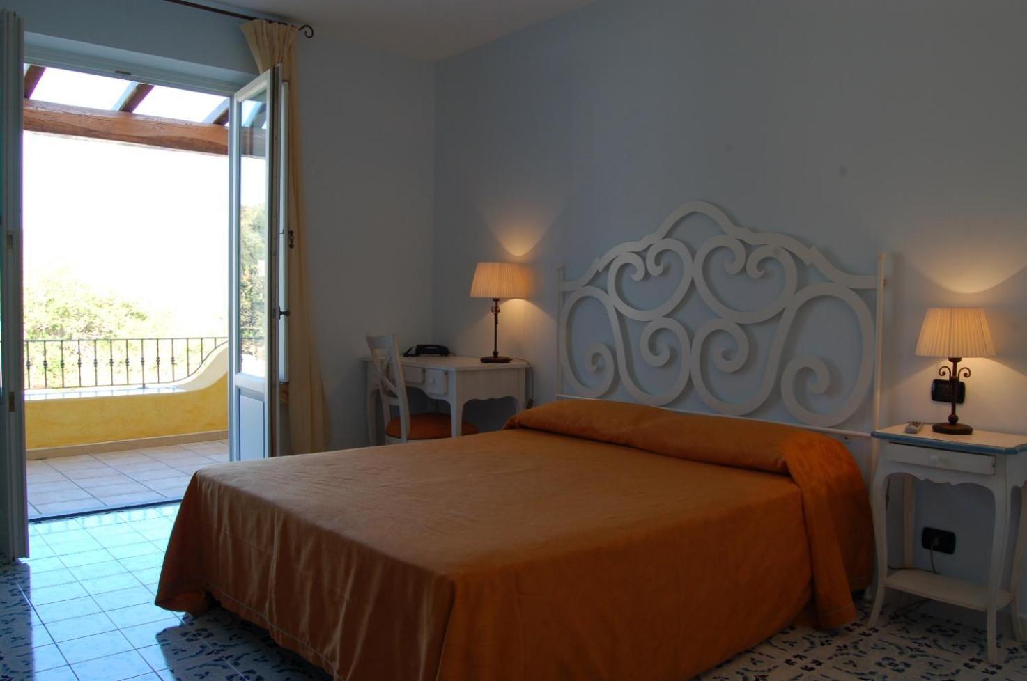 Deluxe Double Room Sea View,1543647340:JPEG