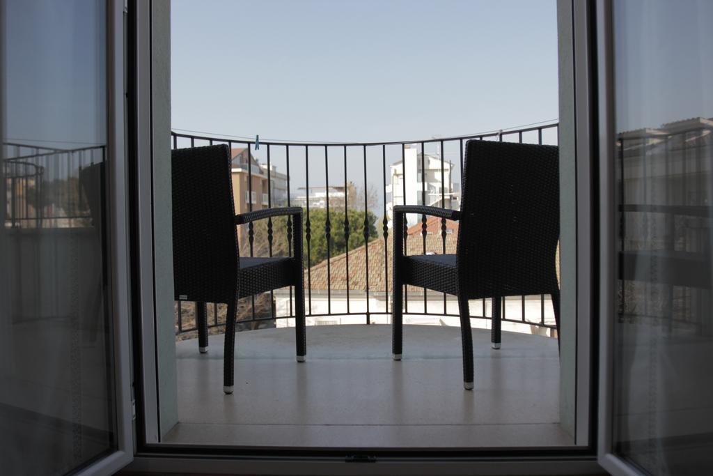 Camera Matrimoniale/Doppia con Letti Singoli con Balcone