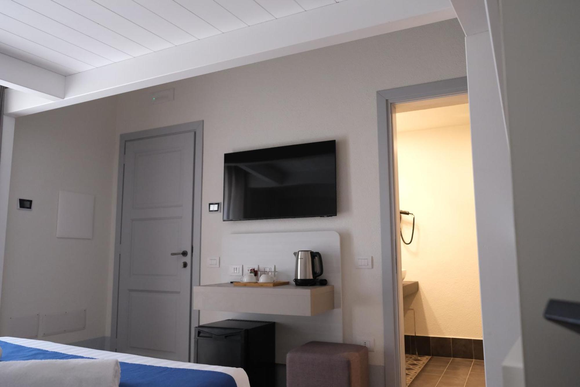 Superior Double Room,1550896003:JPEG