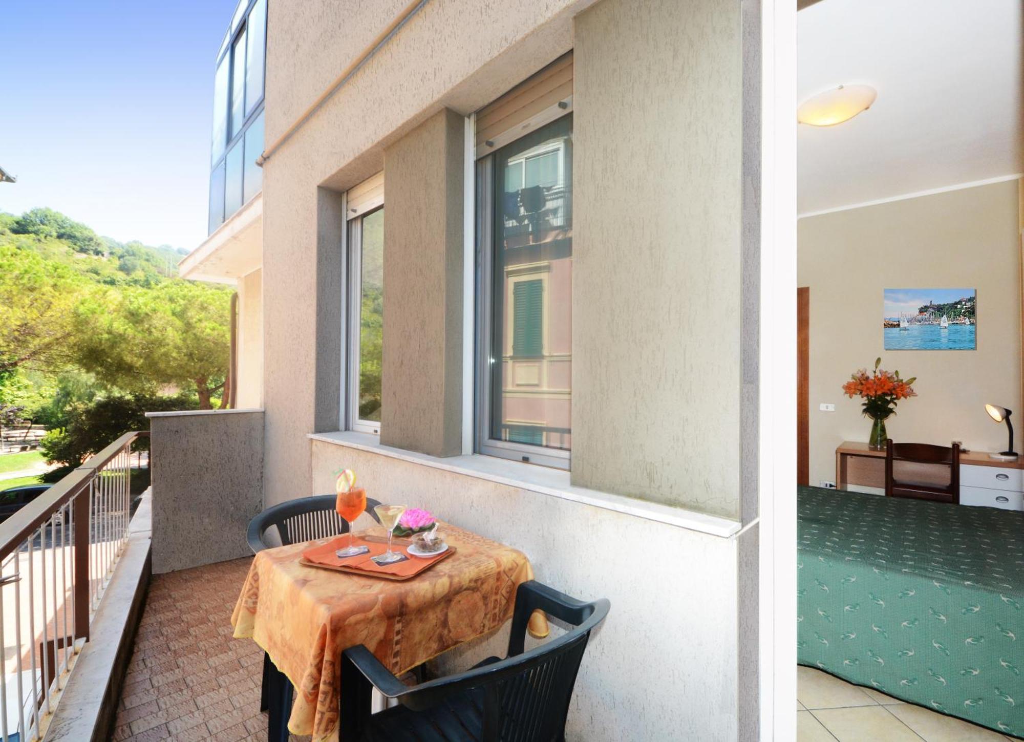 Double or Twin Room with Balcony