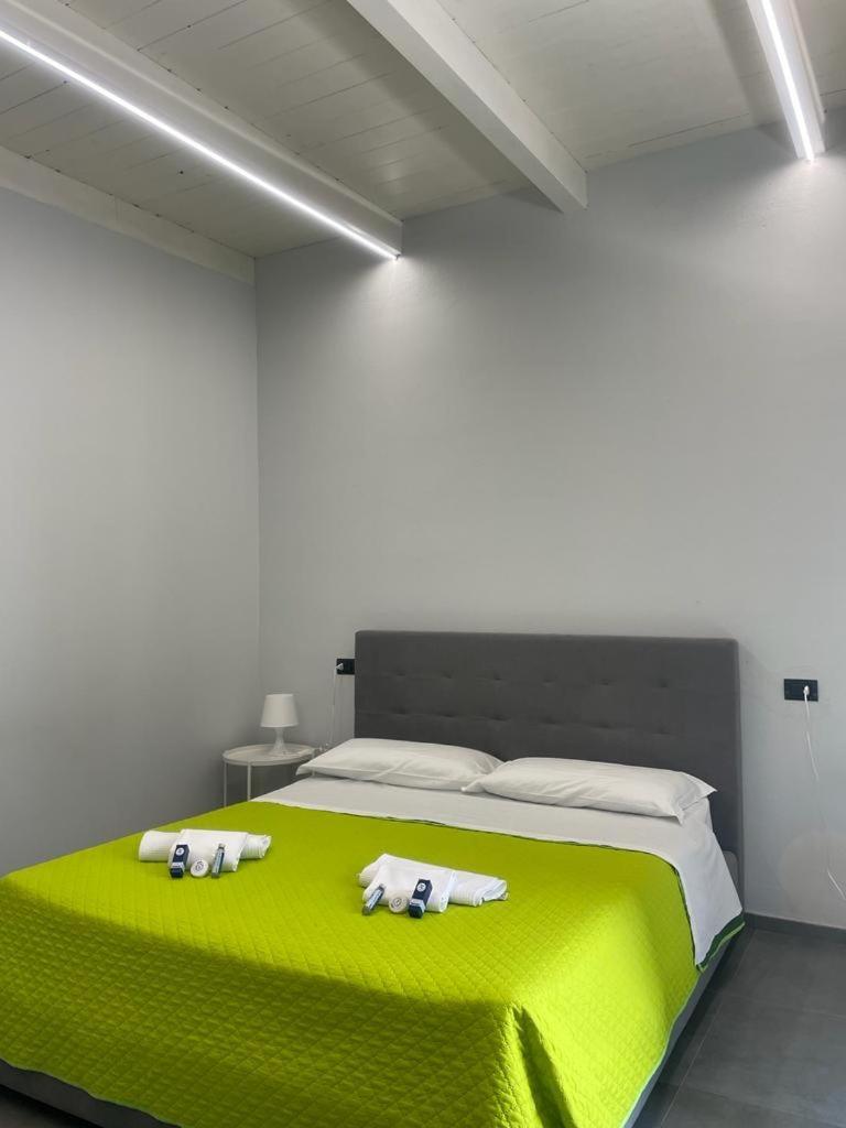 Camera Queen Deluxe