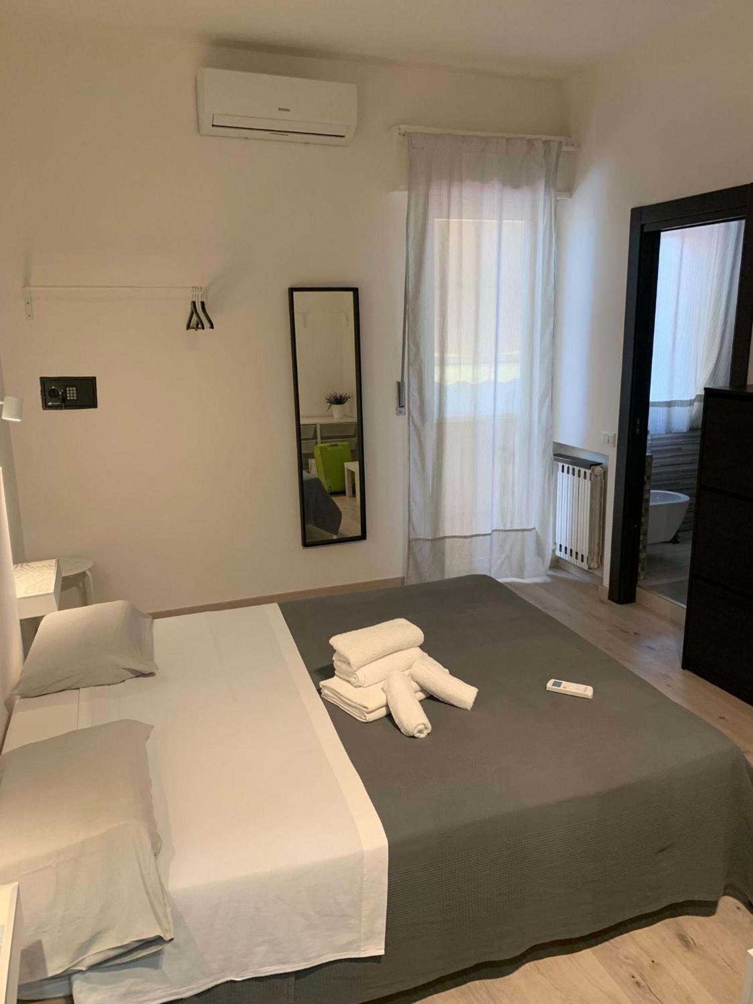 Camera Matrimoniale con Bagno Privato