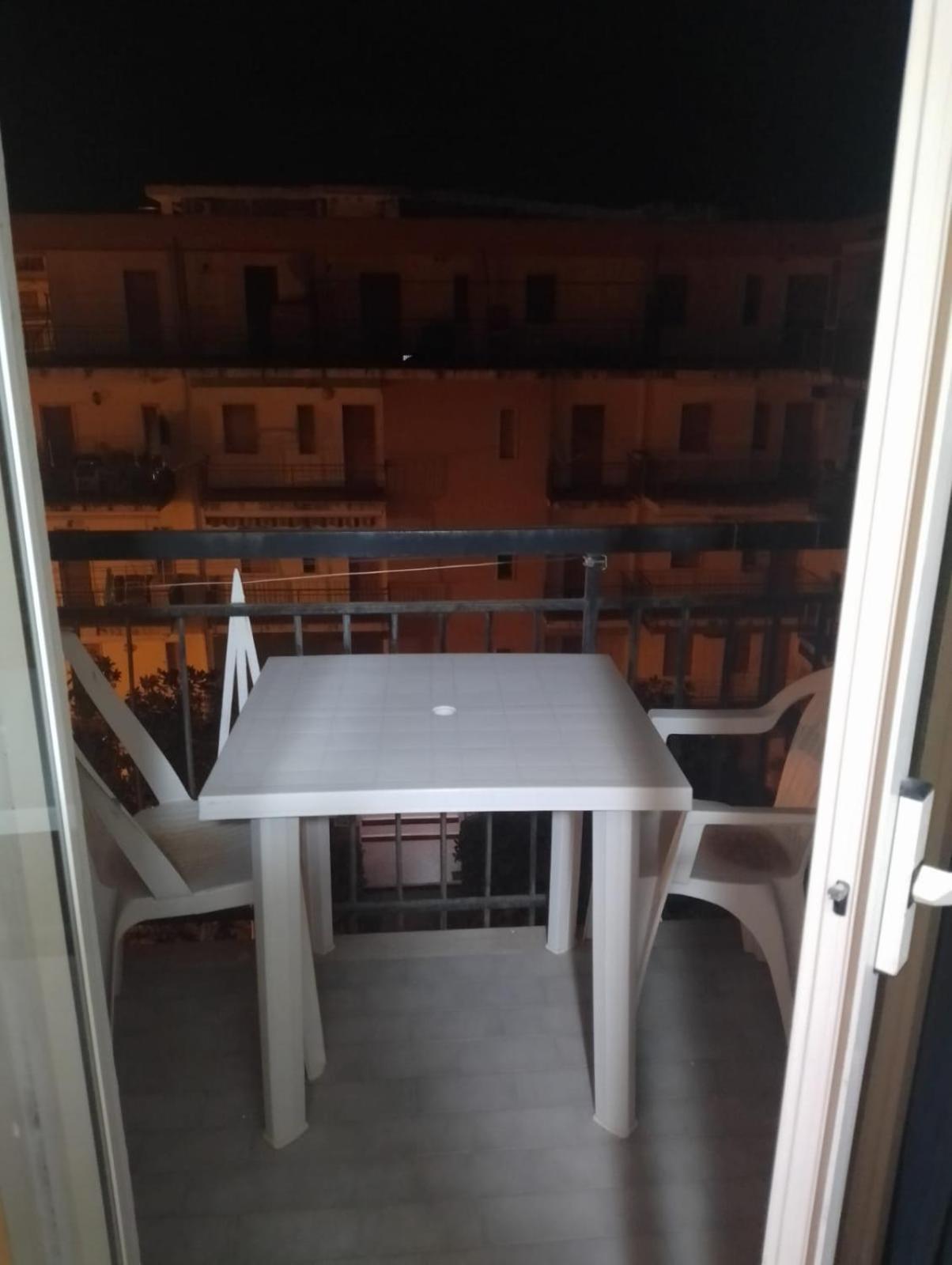 Camera Doppia con Letti Singoli