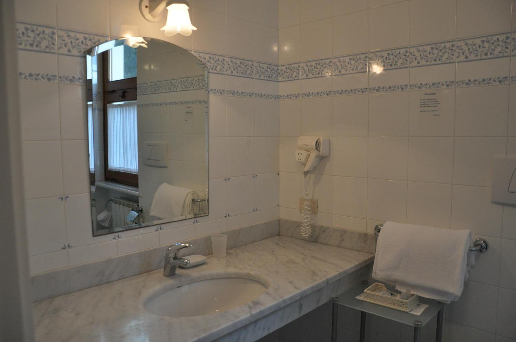 Triple Room,631167480:JPEG