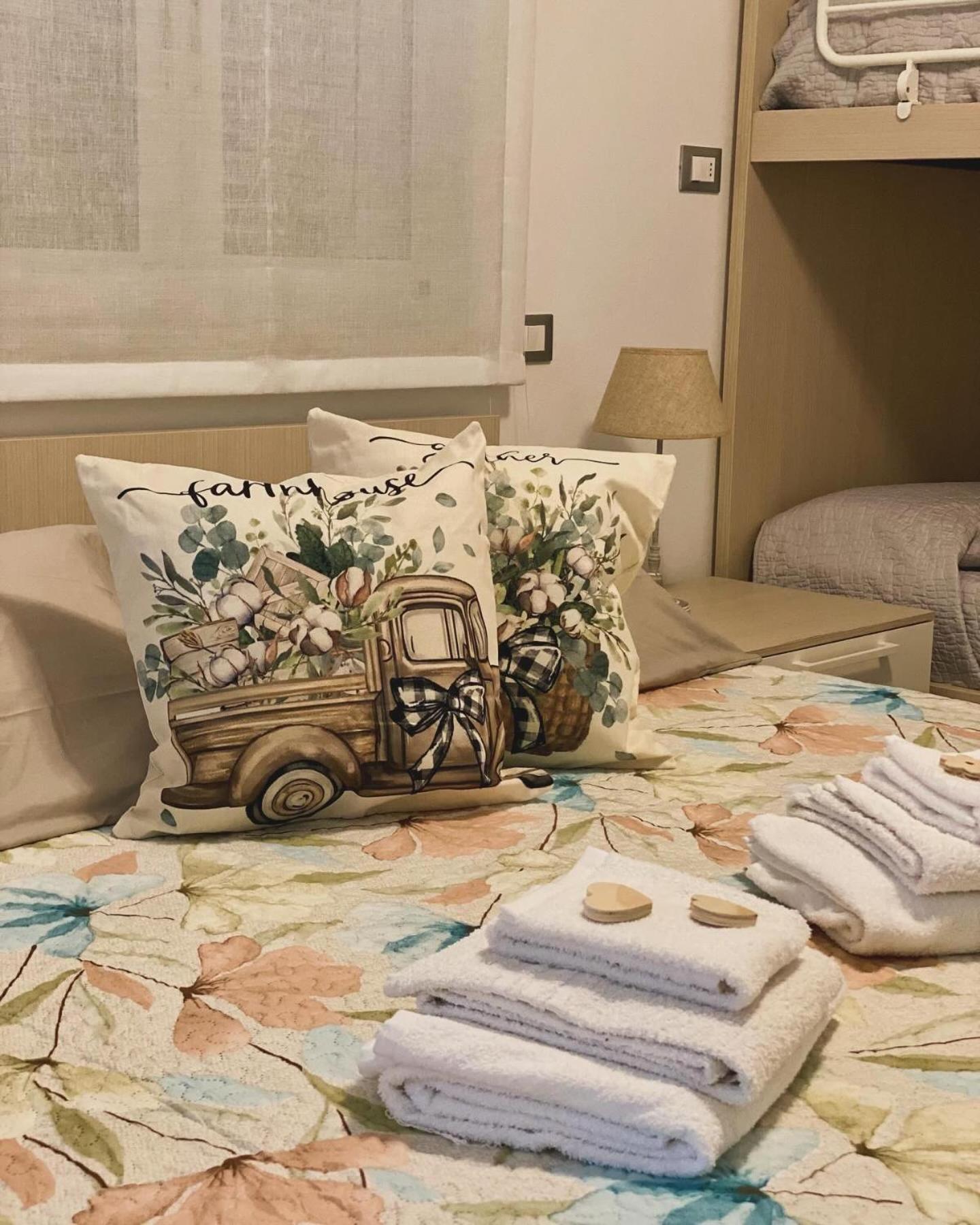 Camera Matrimoniale con Vista Giardino