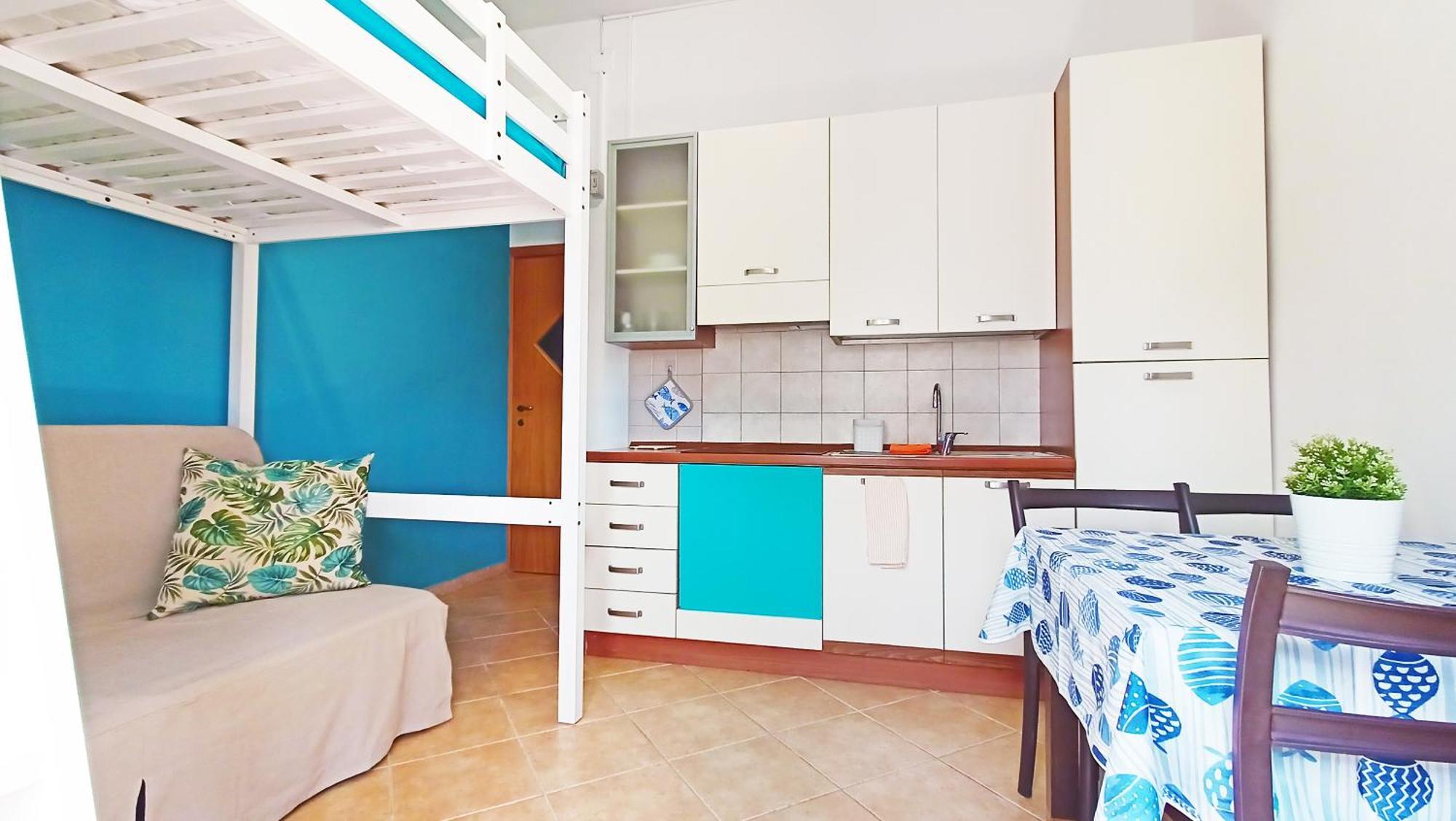 Monolocale con Divano-Letto
